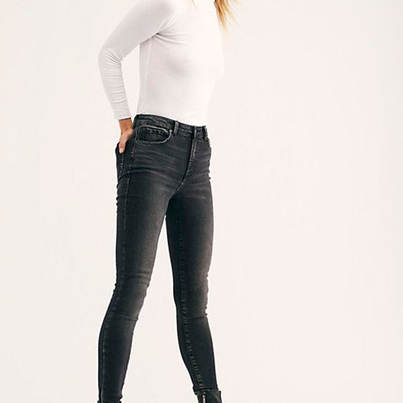 LEE Vintage Modern High Rise Black Skinny Jeans - Picture 3 of 8